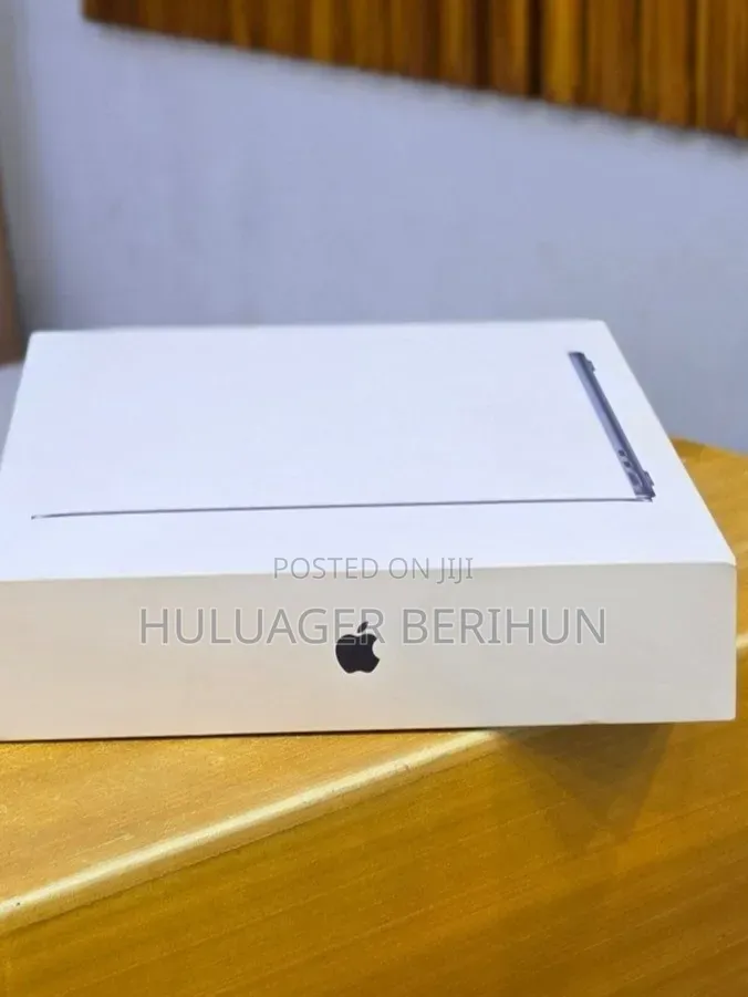 New Laptop Apple MacBook Air 2026 M5 16GB Apple M5 SSD 512GB