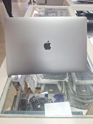 New Laptop Apple MacBook Pro 2016 16GB Intel Core i7 SSD 512GB