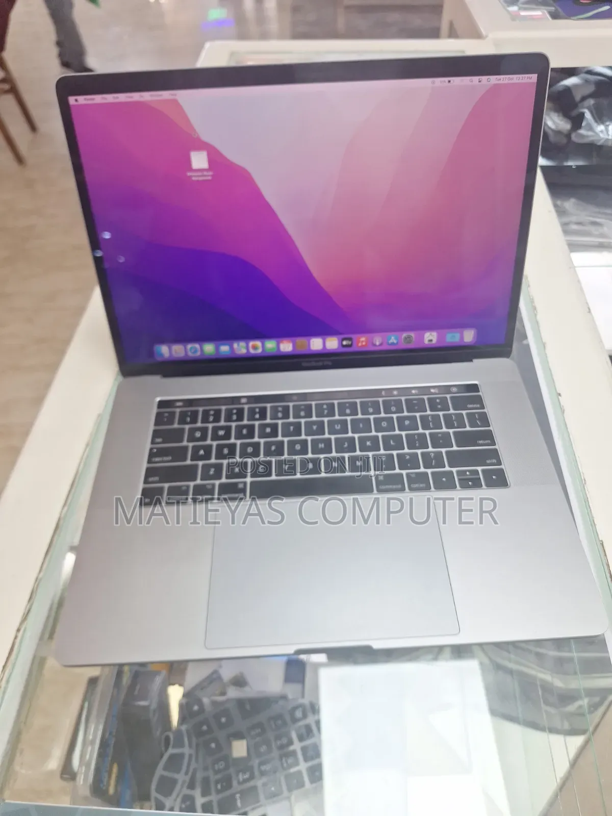 New Laptop Apple MacBook Pro 2016 16GB Intel Core i7 SSD 512GB