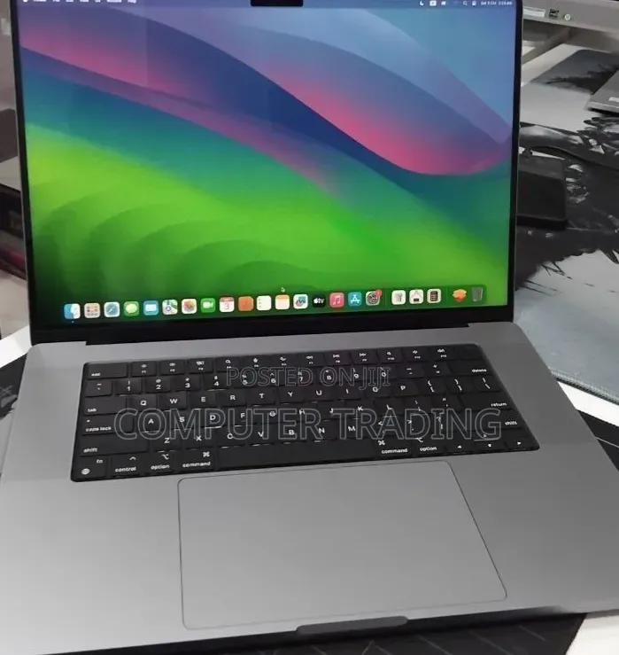New Laptop Apple MacBook Pro 2021 M1 Max 32GB Intel Core i7 SSD 1T