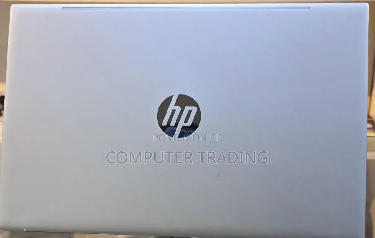 New Laptop HP Pavilion 15-cs3063cl 16GB Intel Core i5 SSD 512GB