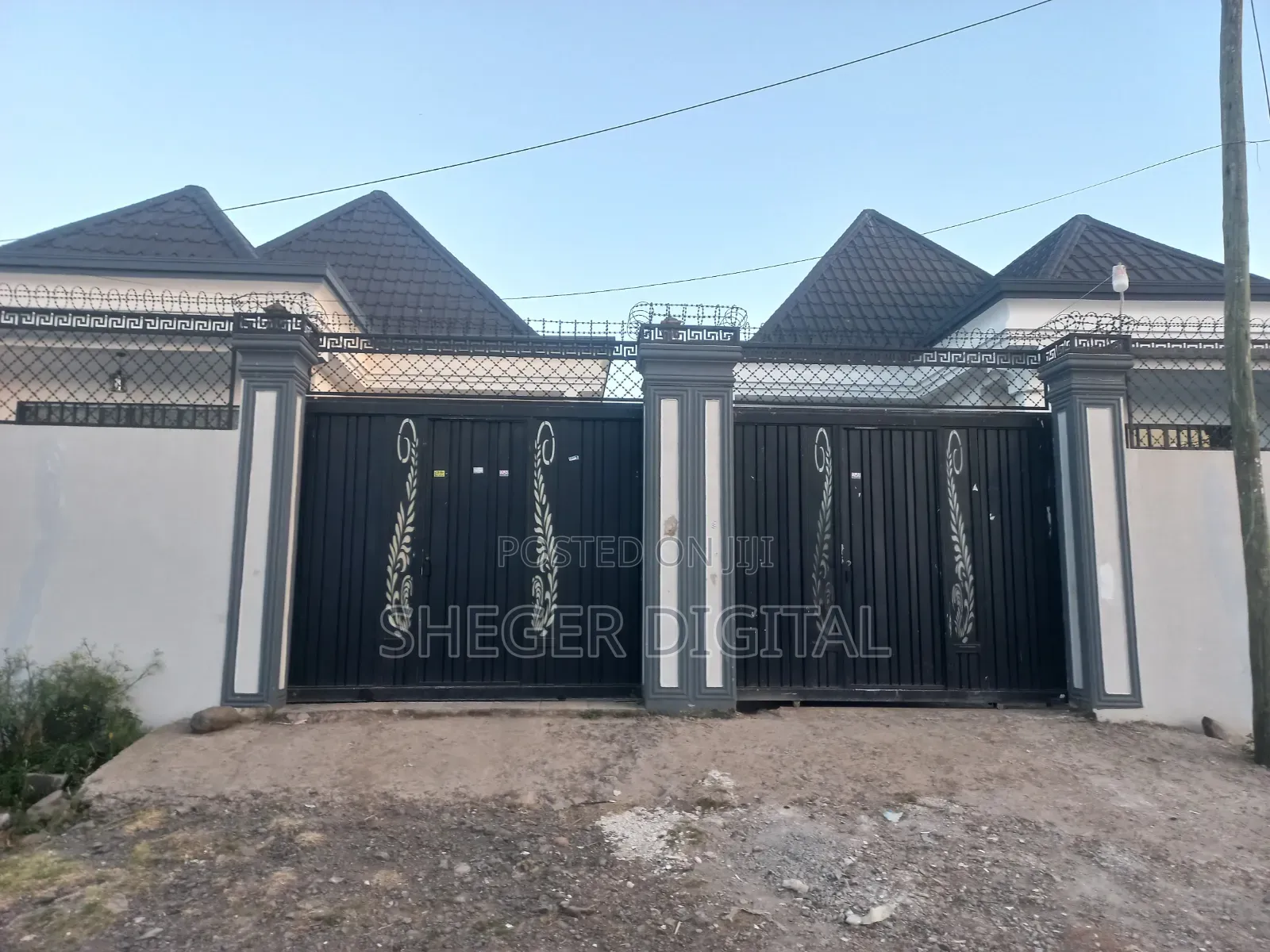 Furnished 5bdrm Villa in Shegerdigital, Yeka for sale