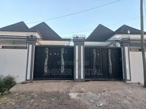 Furnished 5bdrm Villa in Shegerdigital, Yeka for sale
