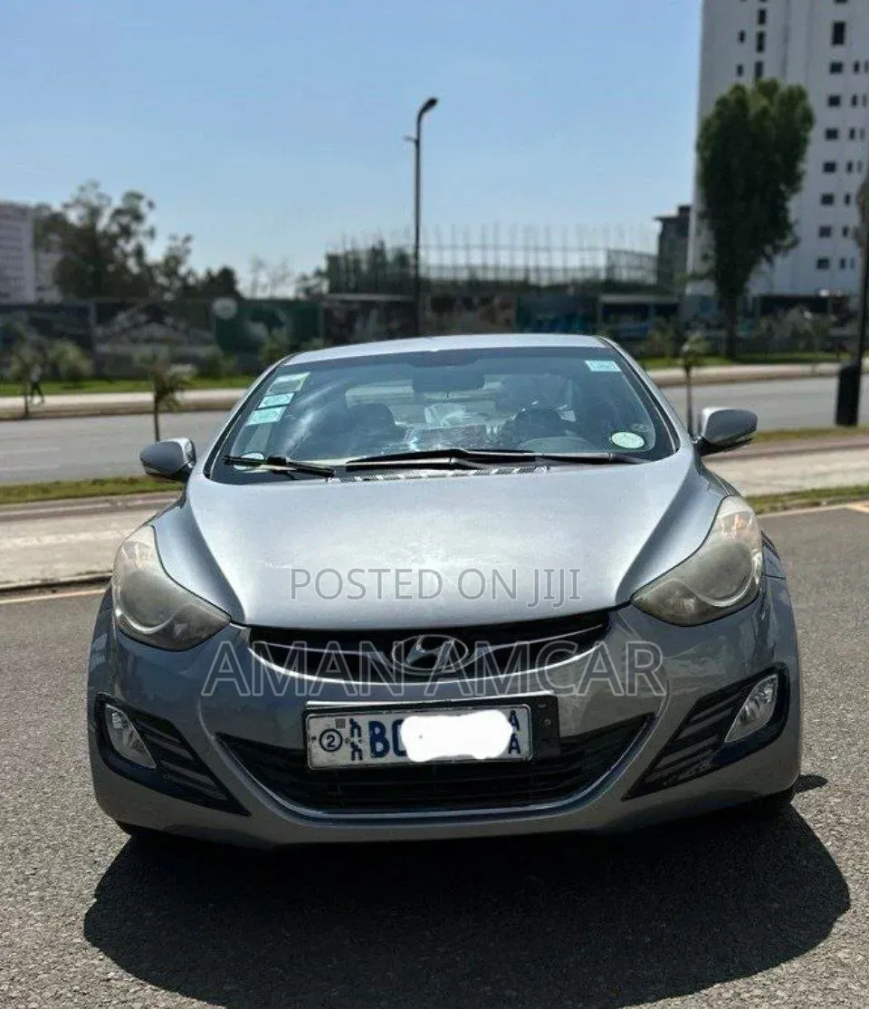 Hyundai Avante 2013 Gray