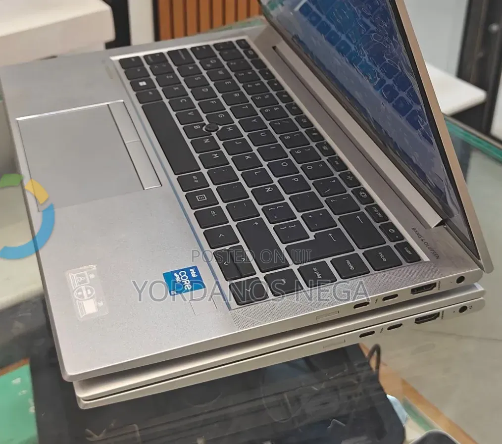 New Laptop HP EliteBook 840 G8 16GB Intel Core i5 SSD 512GB