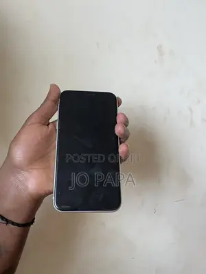 Apple iPhone 11 64 GB White