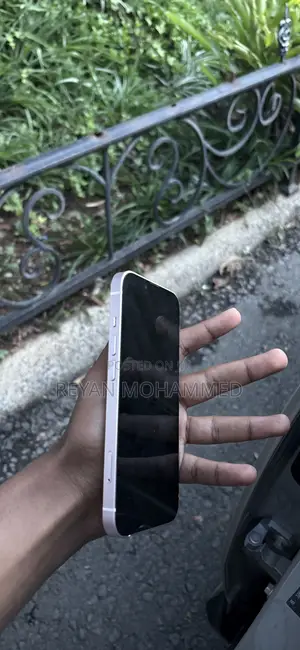 Apple iPhone 13 128 GB Pink
