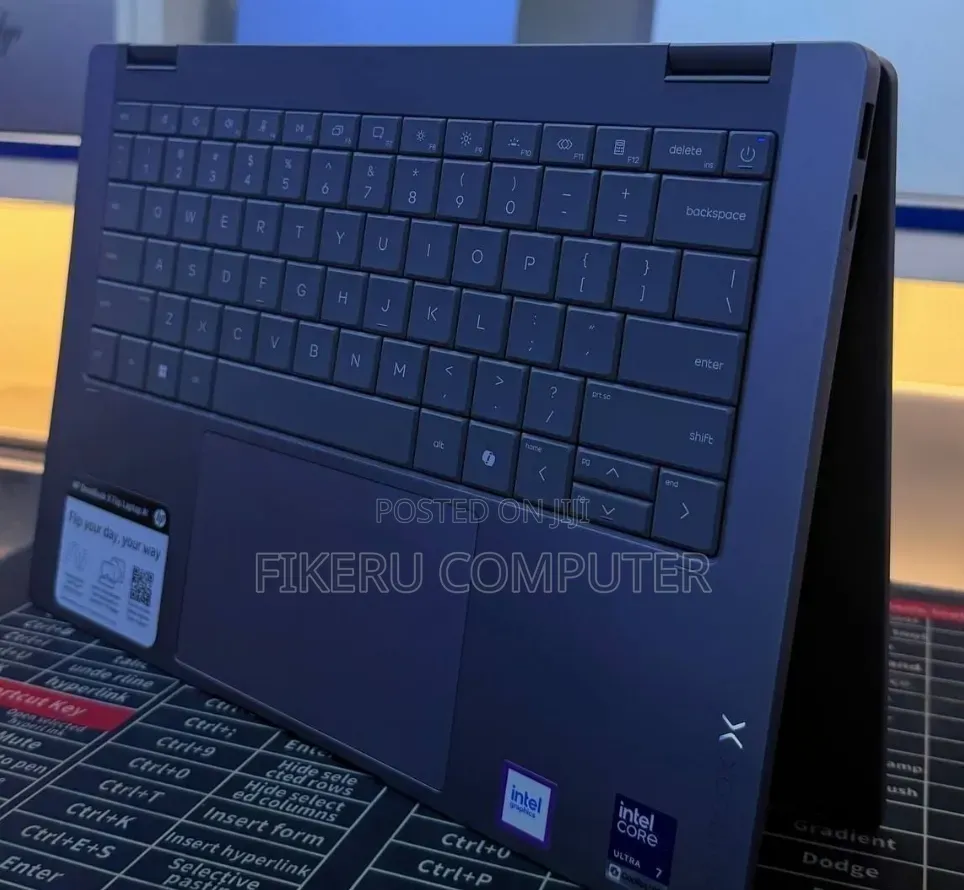 New Laptop HP OmniBook X Flip 14" 24GB Intel Core Ultra 7 SSD 512GB