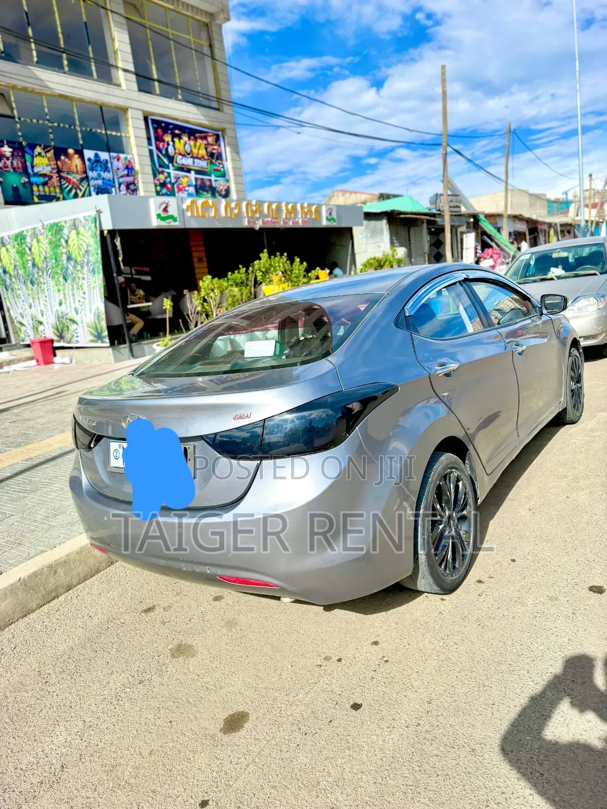 Hyundai Eletera Rent