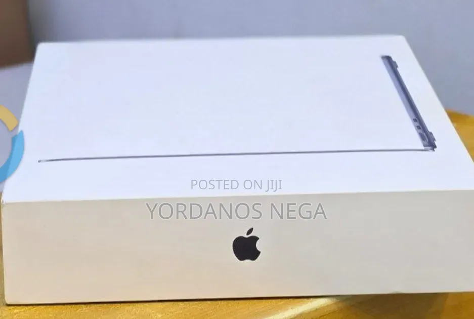 New Laptop Apple MacBook Air 2026 M5 16GB Apple M5 SSD 512GB