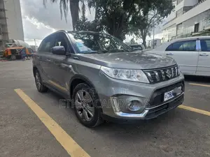Suzuki Vitara 2021 Gray