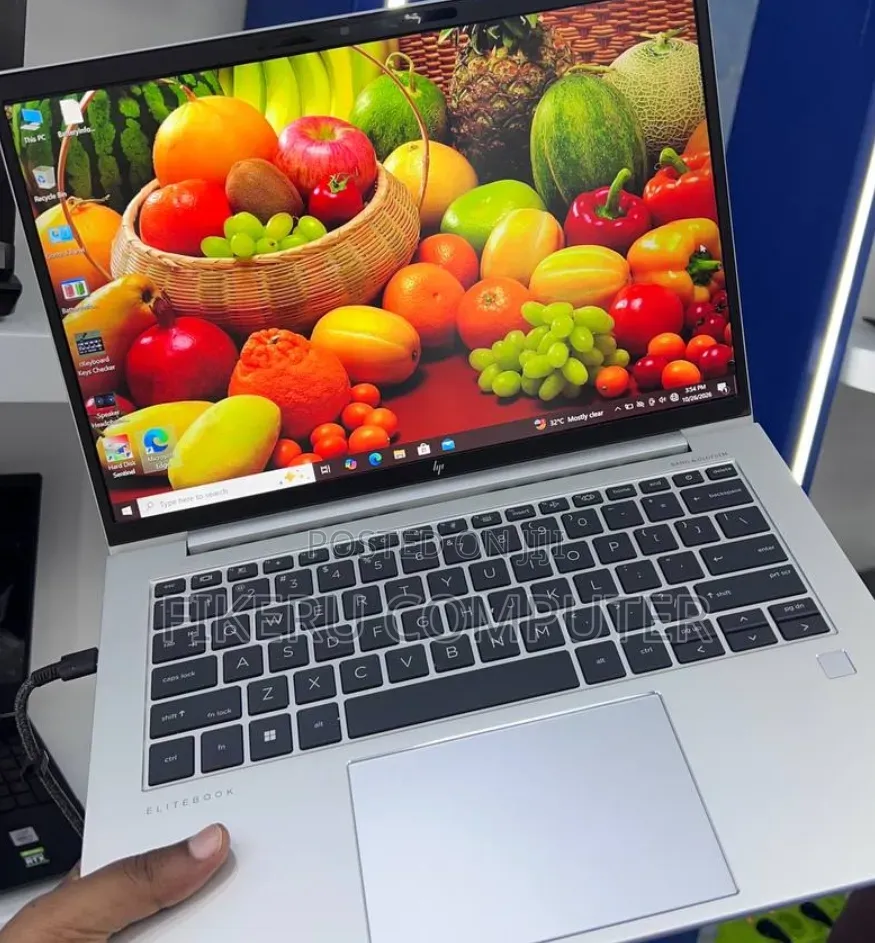 New Laptop HP EliteBook 840 G9 16GB Intel Core i7 SSD 512GB