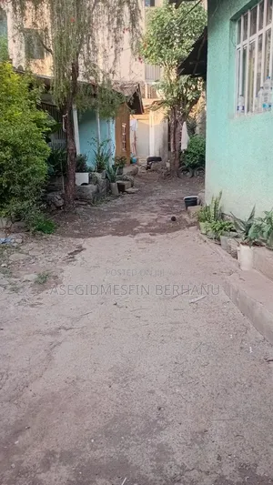 6bdrm House in Lideta for sale