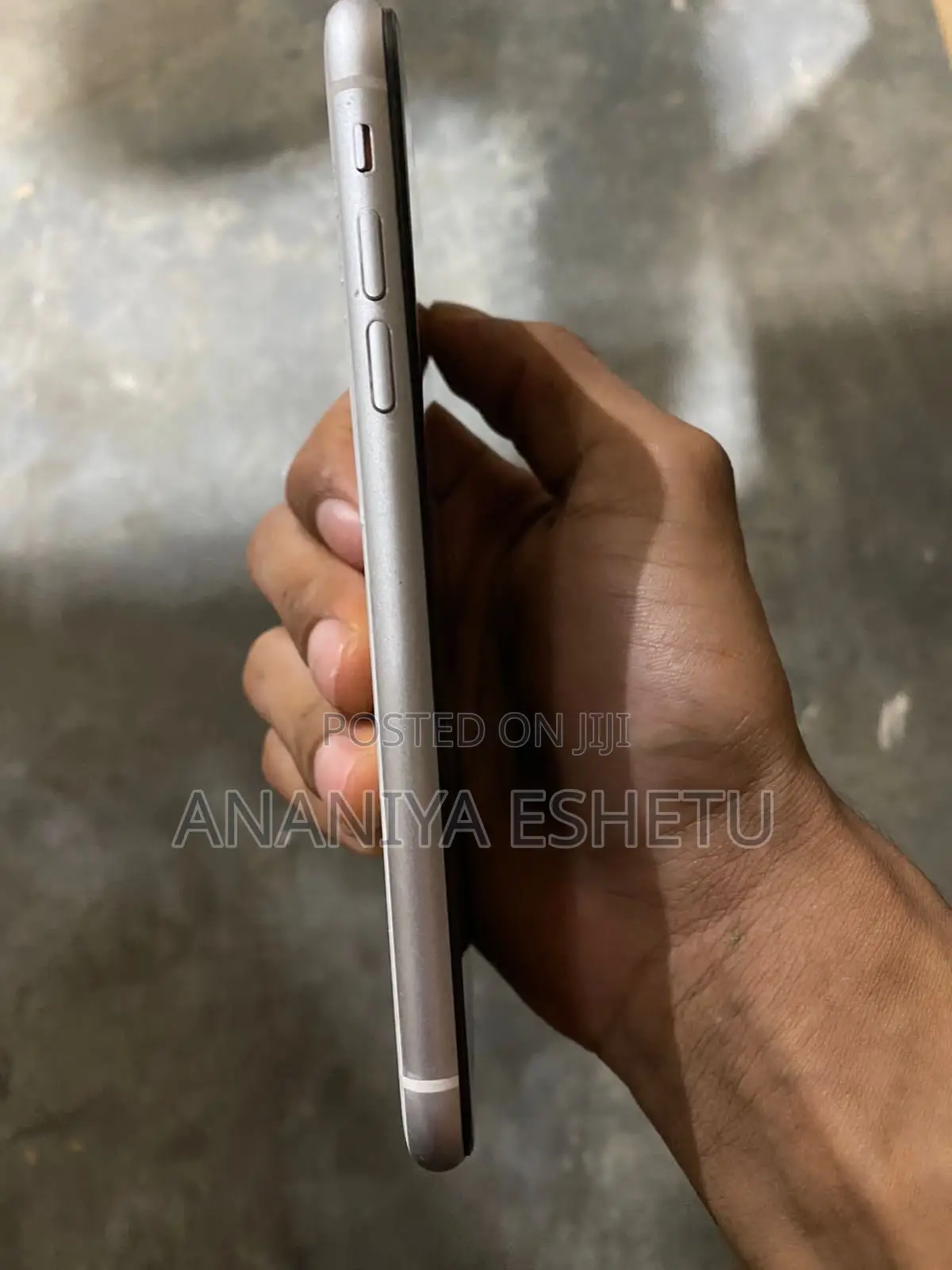Apple iPhone 11 64 GB White