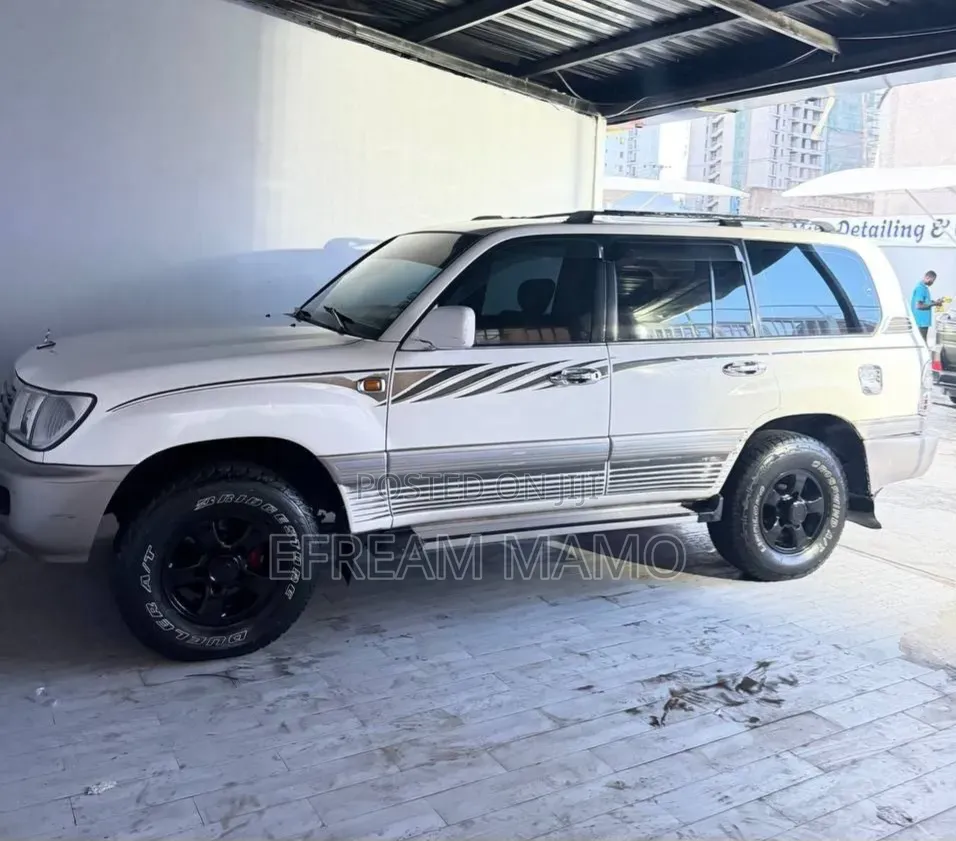Toyota Land Cruiser 2004