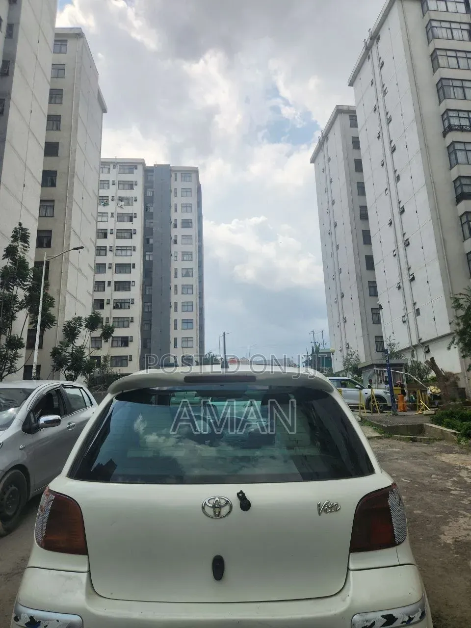 Toyota Vitz 1.0 FWD 5dr 2004 Ivory