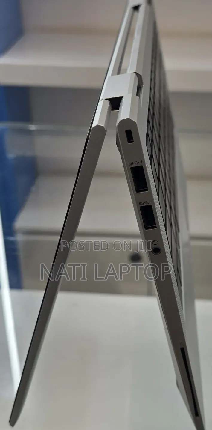 New Laptop HP EliteBook 830 G8 16GB Intel Core i7 SSD 512GB