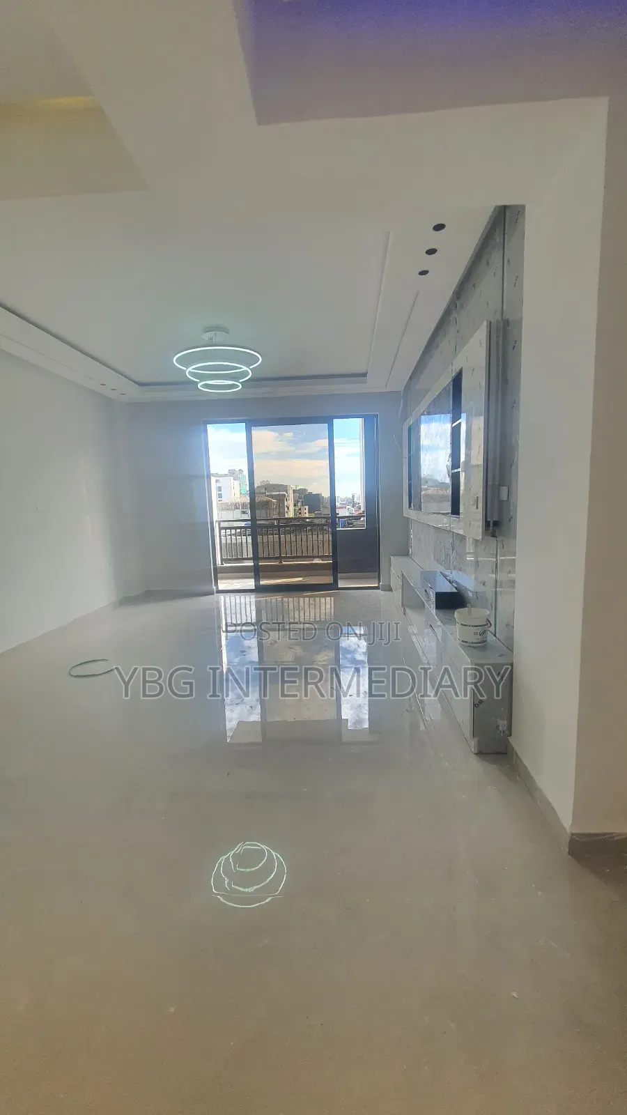 Furnished 3bdrm Apartment in Appartment, Yeka for sale