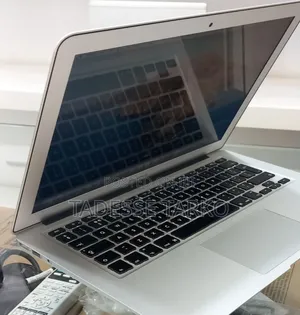 Laptop Apple MacBook Air 2012 4GB Intel Core i5 SSD 128GB