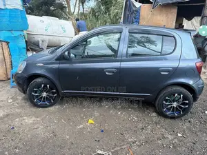 Toyota Vitz 2005 Black