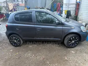 Toyota Vitz 2005 Black