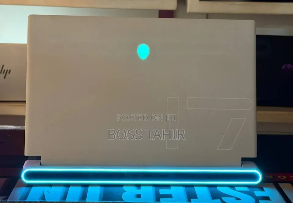 New Laptop Alienware M17x R2 16GB Intel Core i7 SSD 512GB