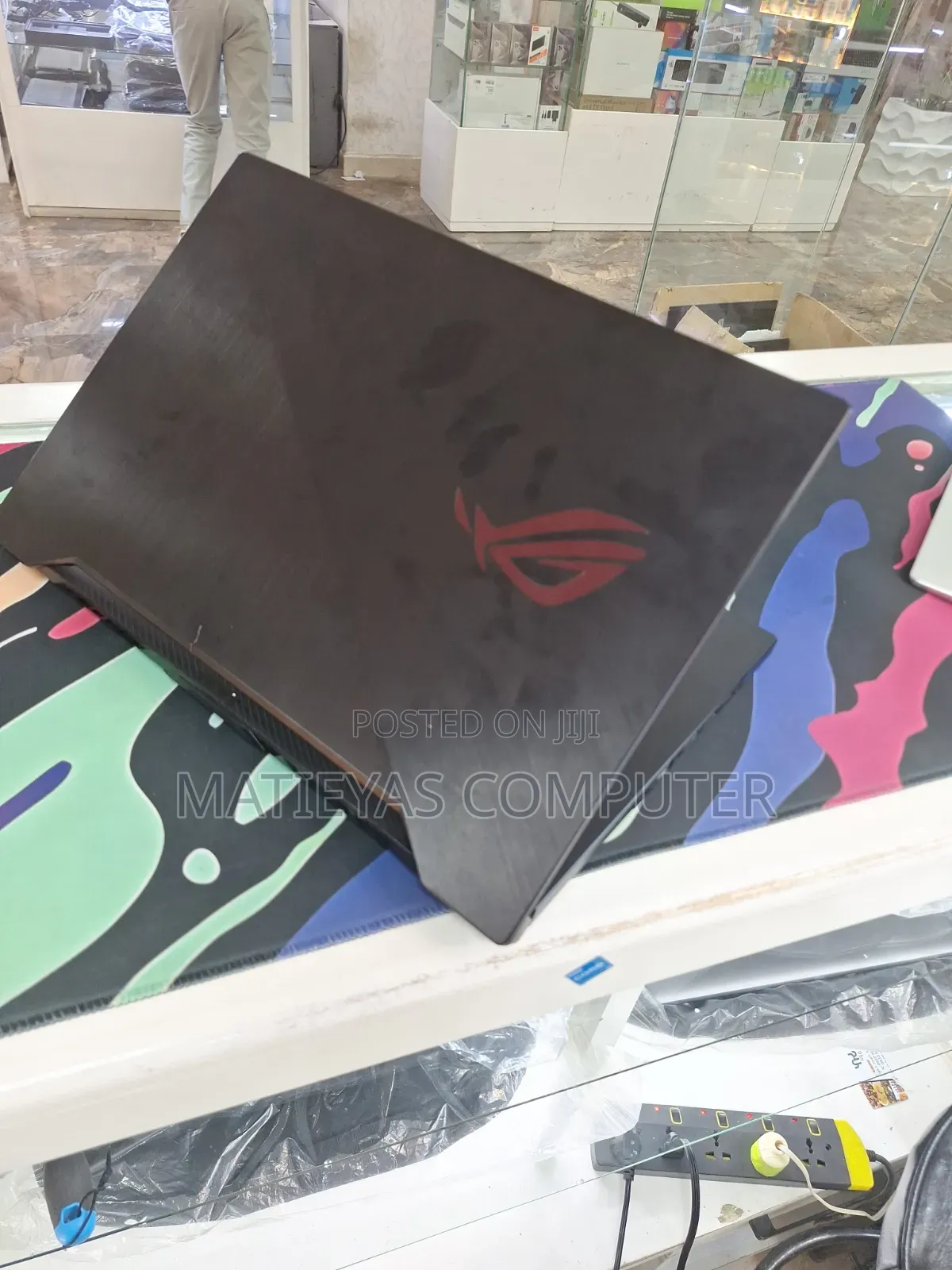 New Laptop Asus ROG Strix G15 16GB AMD Ryzen 7 SSD 512GB