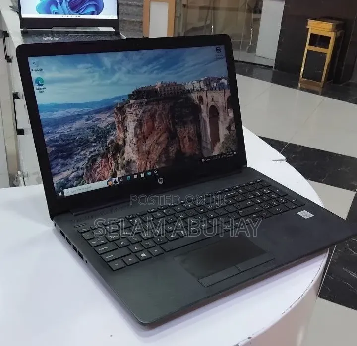 New Laptop HP Stream Notebook 8GB Intel Core i7 HDD 1T