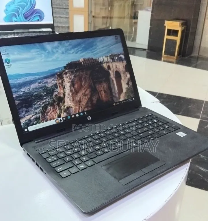 New Laptop HP Stream Notebook 8GB Intel Core i7 HDD 1T