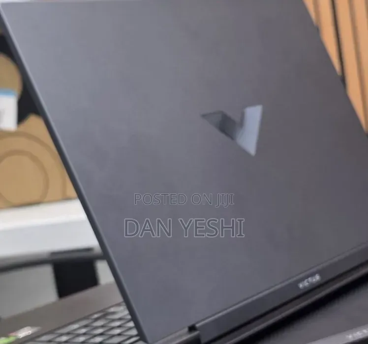 New Laptop HP Victus 15 16GB AMD Ryzen 7 SSD 512GB