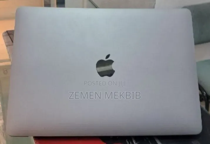 New Laptop Apple MacBook Air 2020 8GB Apple M1 SSD 256GB