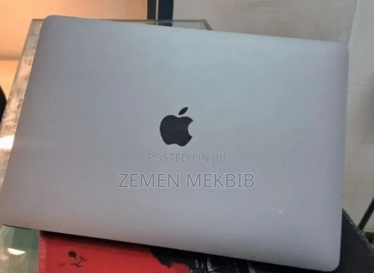 New Laptop Apple MacBook Air 2020 8GB Apple M1 SSD 256GB
