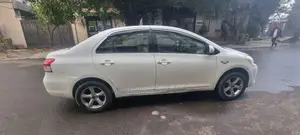 Toyota Yaris 2011 White