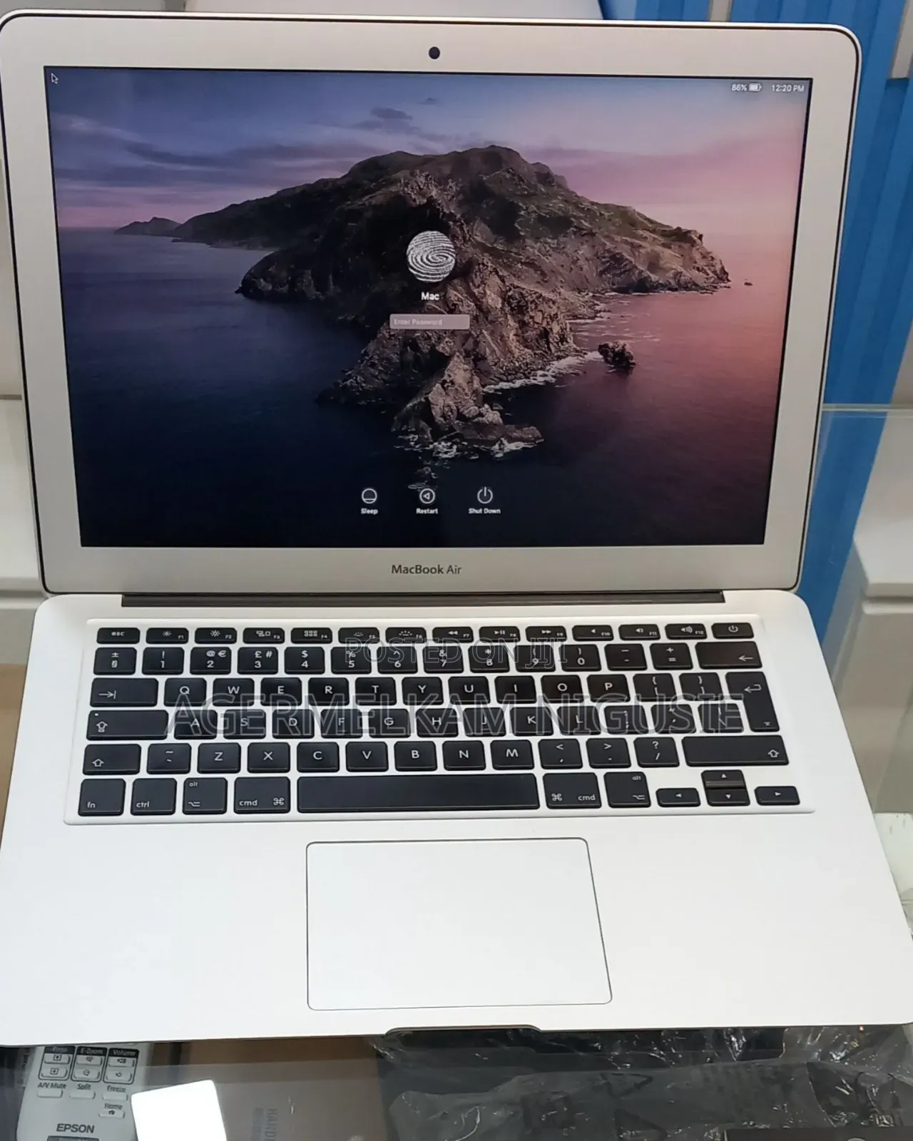 New Laptop Apple MacBook Air 2012 16GB Intel Core i5 SSD 128GB