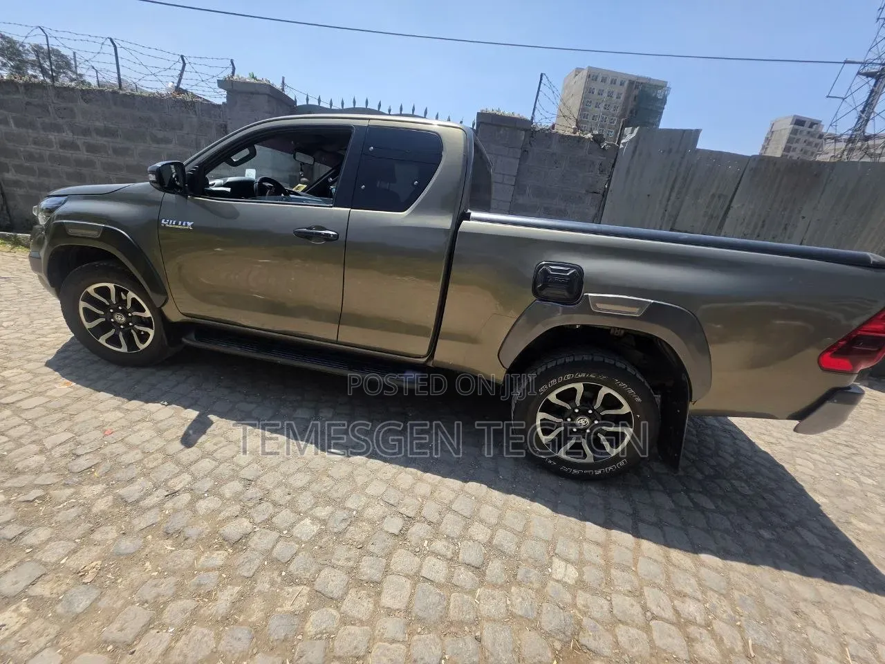 Toyota Hilux 2021 Gray