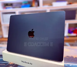 New Laptop Apple MacBook Air 2025 M4 16GB Apple M4 SSD 256GB