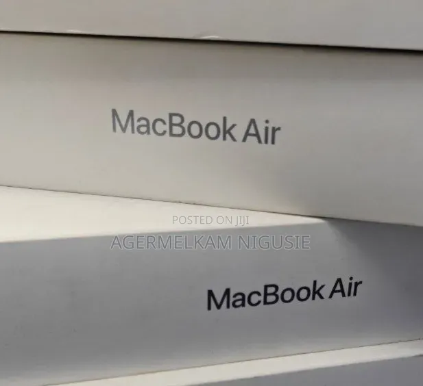 New Laptop Apple MacBook Air 2026 M5 16GB AMD A8 SSD 512GB