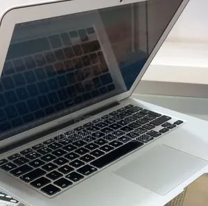 Laptop Apple MacBook Air 2012 4GB Intel Core i5 SSD 128GB