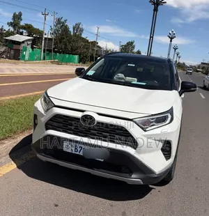 Toyota RAV4 2020 White