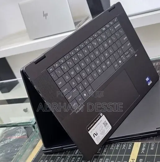 New Laptop HP 16GB Intel Core Ultra 7 SSD 1T