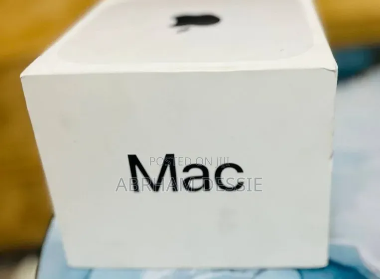 New Laptop Apple MacBook Pro 2026 M6 24GB SSD 512GB