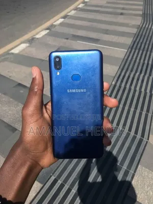 Samsung A10 32 GB Blue