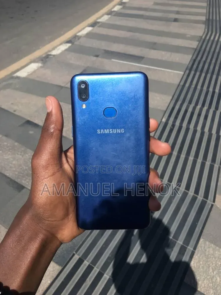 Samsung A10 32 GB Blue