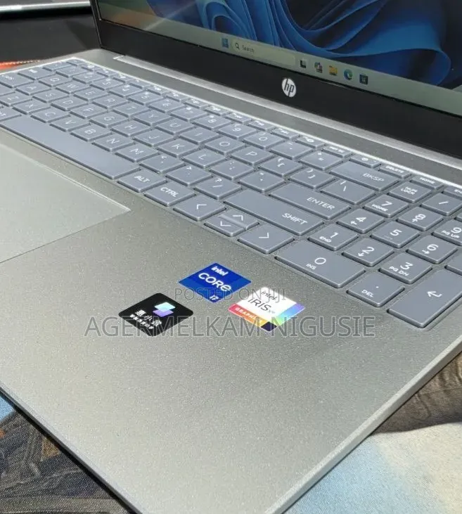 New Laptop HP EliteBook 6 G1i Notebook AI PC 16GB Intel Core i7 SSD 1T
