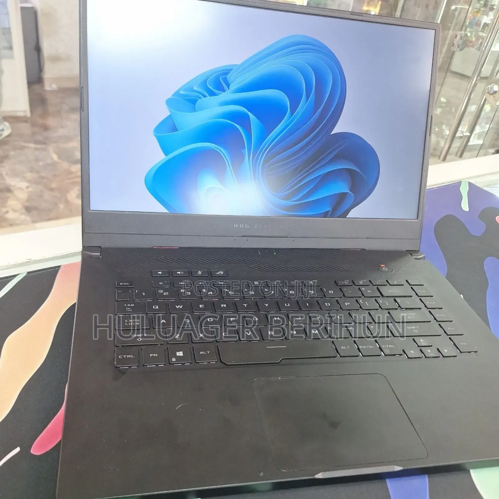 New Laptop Asus ROG Zephyrus G15 16GB AMD Ryzen 7 SSD 512GB