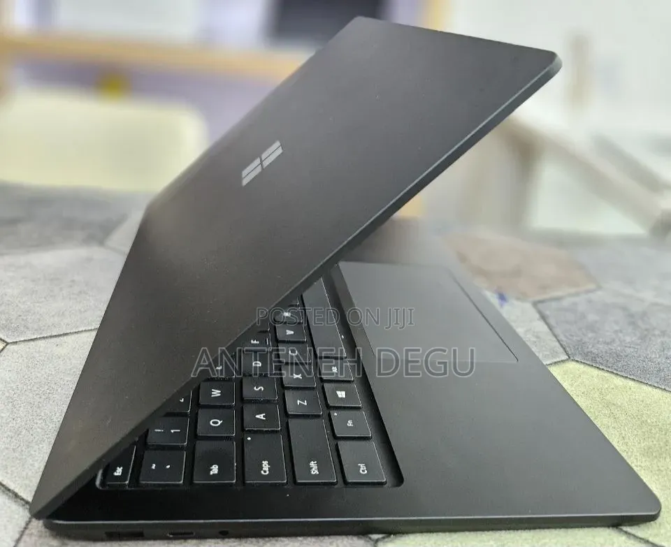 New Laptop Microsoft Surface Laptop 4 16GB Intel Core i7 SSD 512GB