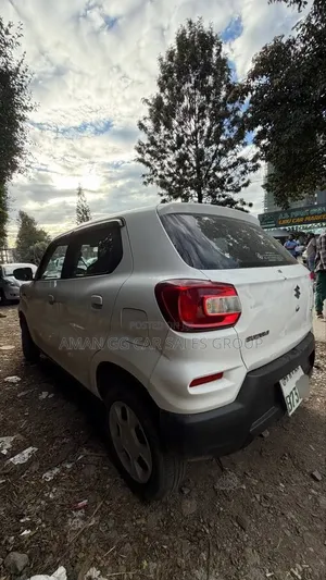 Suzuki S-Presso 2021 White