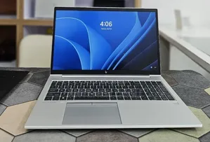 New Laptop HP ZBook Firefly G8 16GB Intel Core i7 SSD 512GB