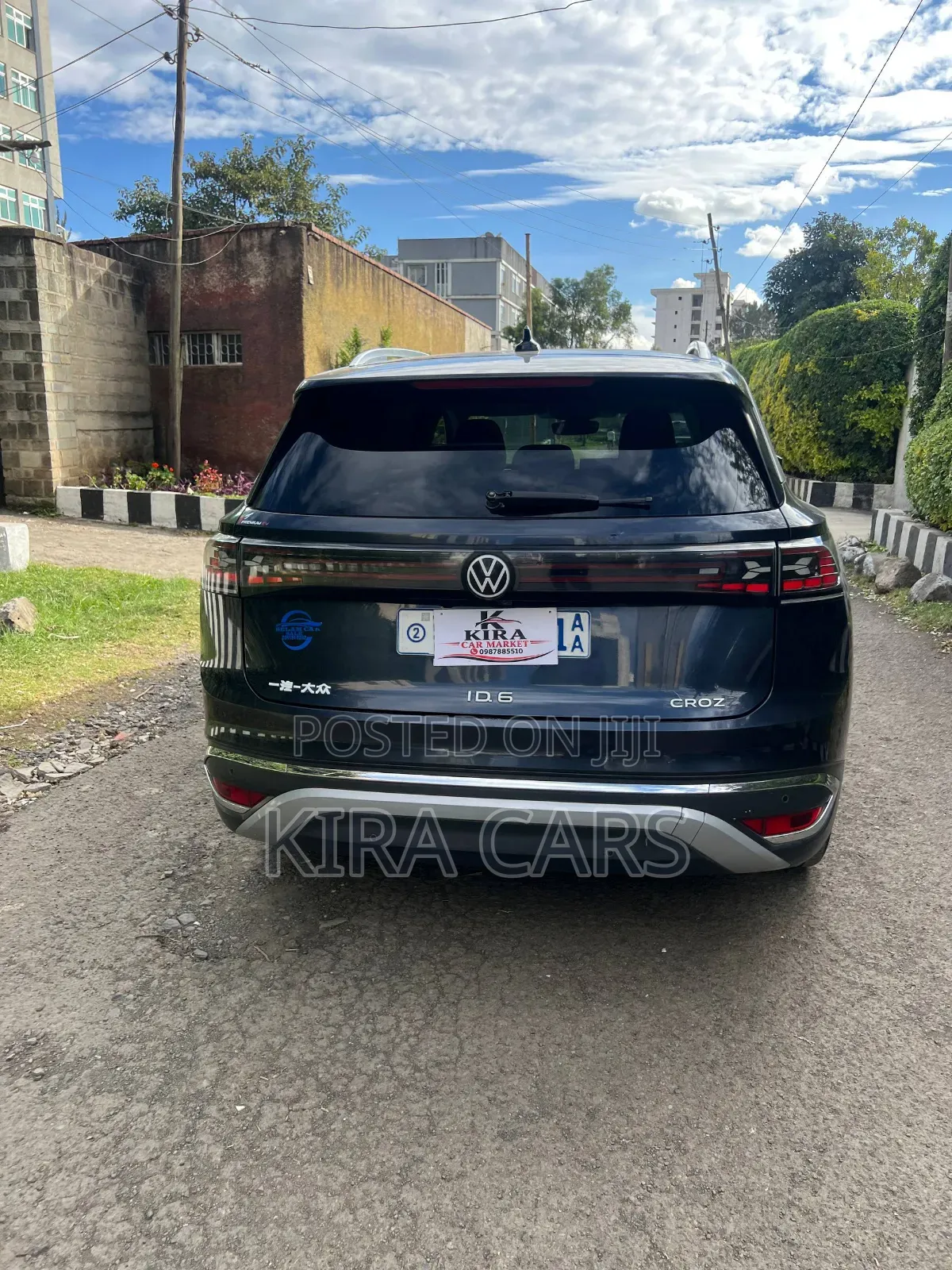 Volkswagen ID.6 2023 Blue