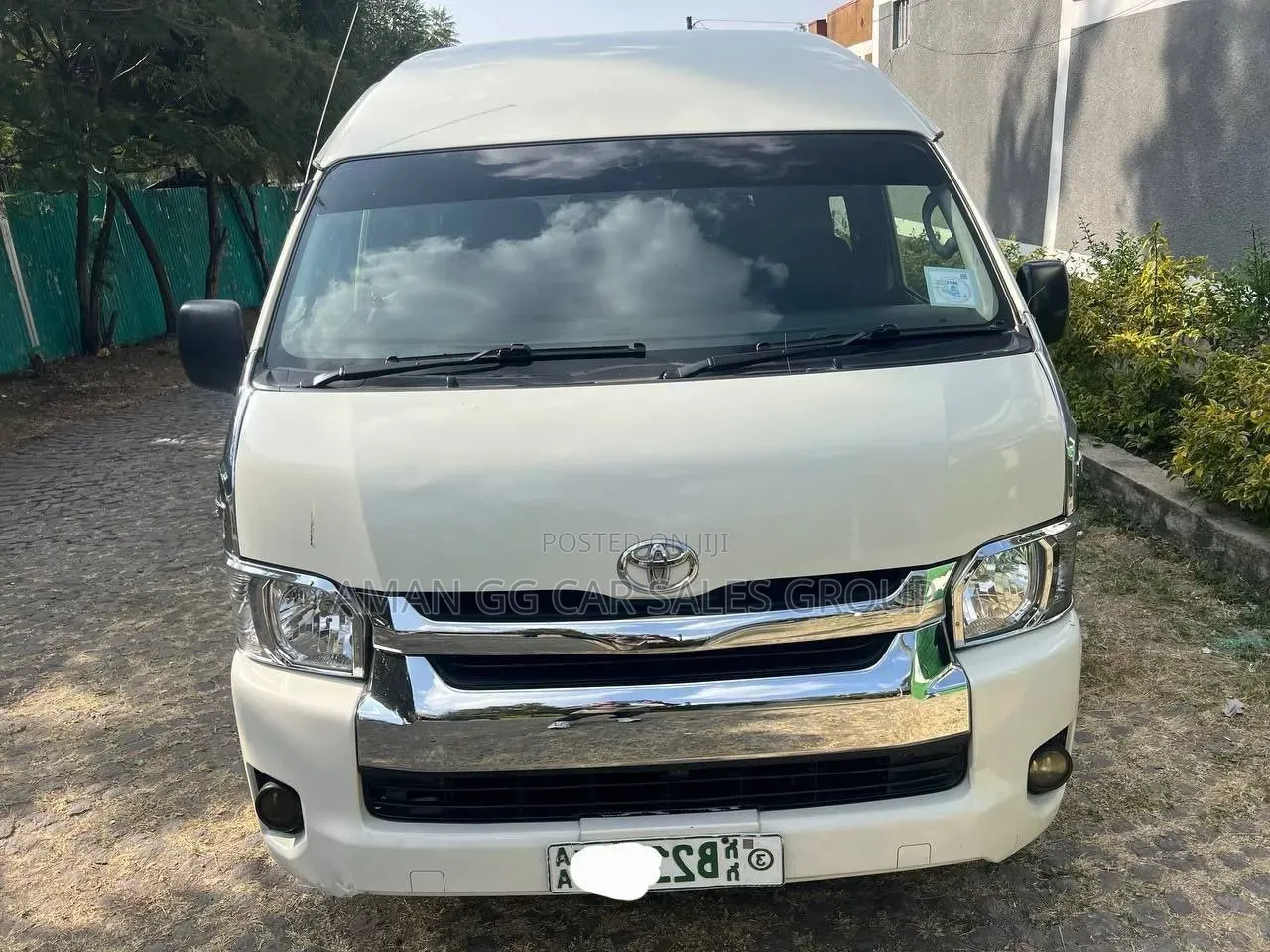 Toyota HiAce 2019 White